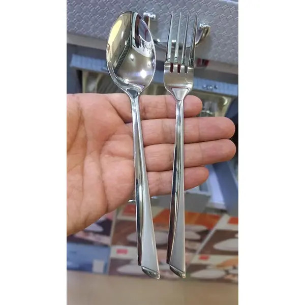 سرویس قاشق و چنگال جدید و شیک عروس ۲۴ نفره ۱۴۴ پارچه (6.3kg)برند یونیک آلمان